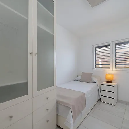 1 Linea Centro * Playa Blanca (Lanzarote)