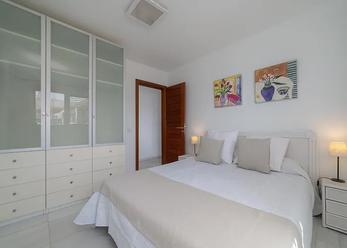 1 Linea Centro * Playa Blanca (Lanzarote)